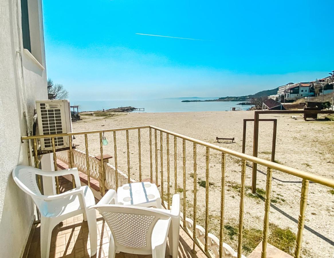 First Line On The Beach Cosy Sea Paradise Apartments Kavarna Exterior photo