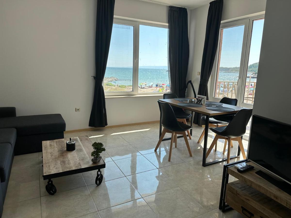 First Line On The Beach Cosy Sea Paradise Apartments Kavarna Exterior photo