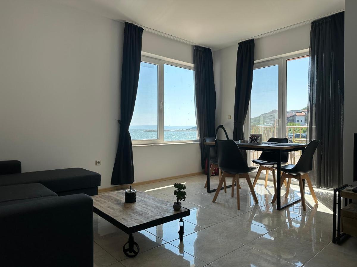 First Line On The Beach Cosy Sea Paradise Apartments Kavarna Exterior photo